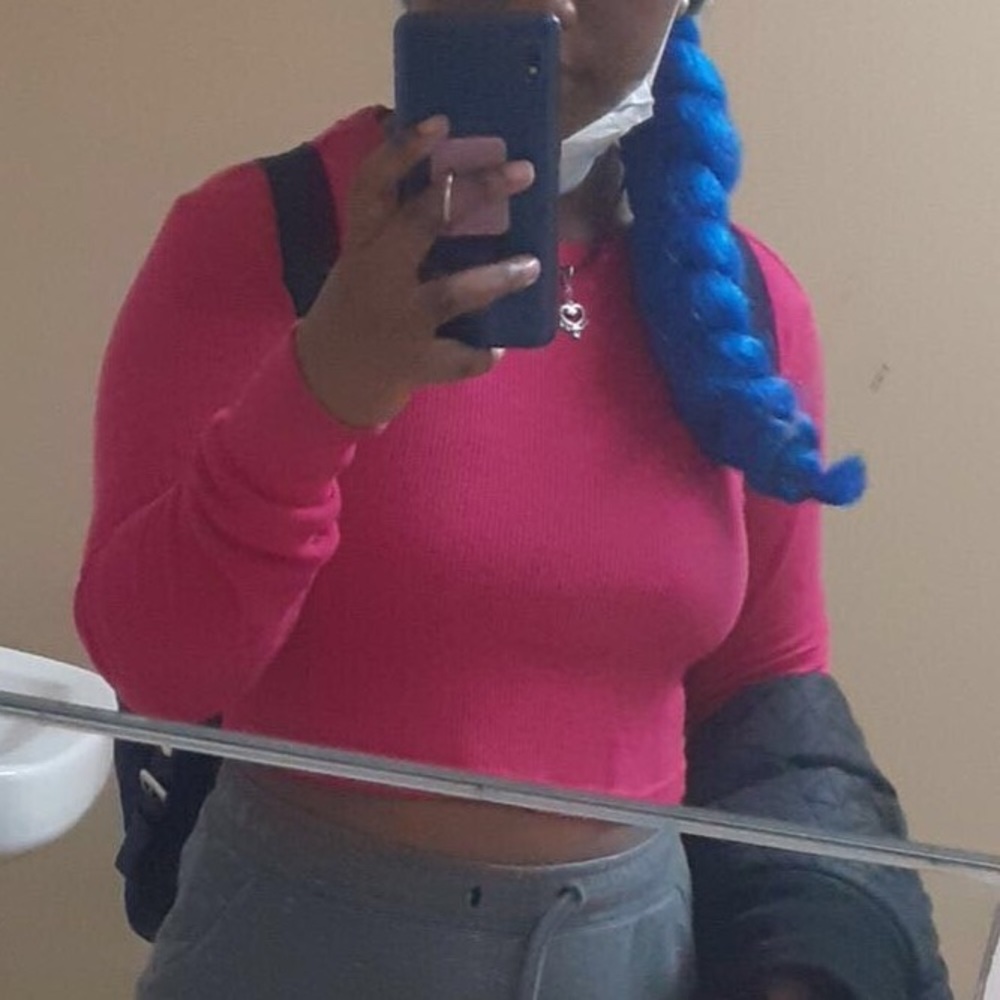 Pink Crop - Picture 2 of 2